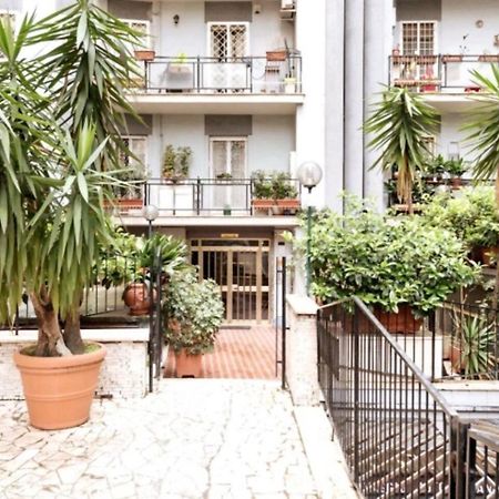 Romeeyes2020 Apartment Bagian luar foto
