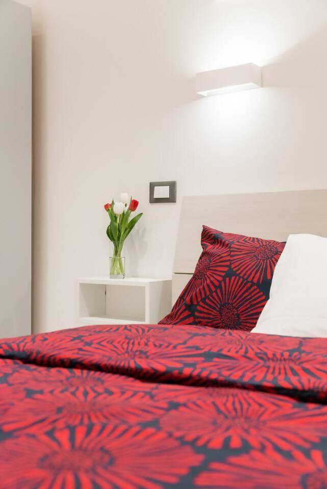 Romeeyes2020 Apartment Bagian luar foto